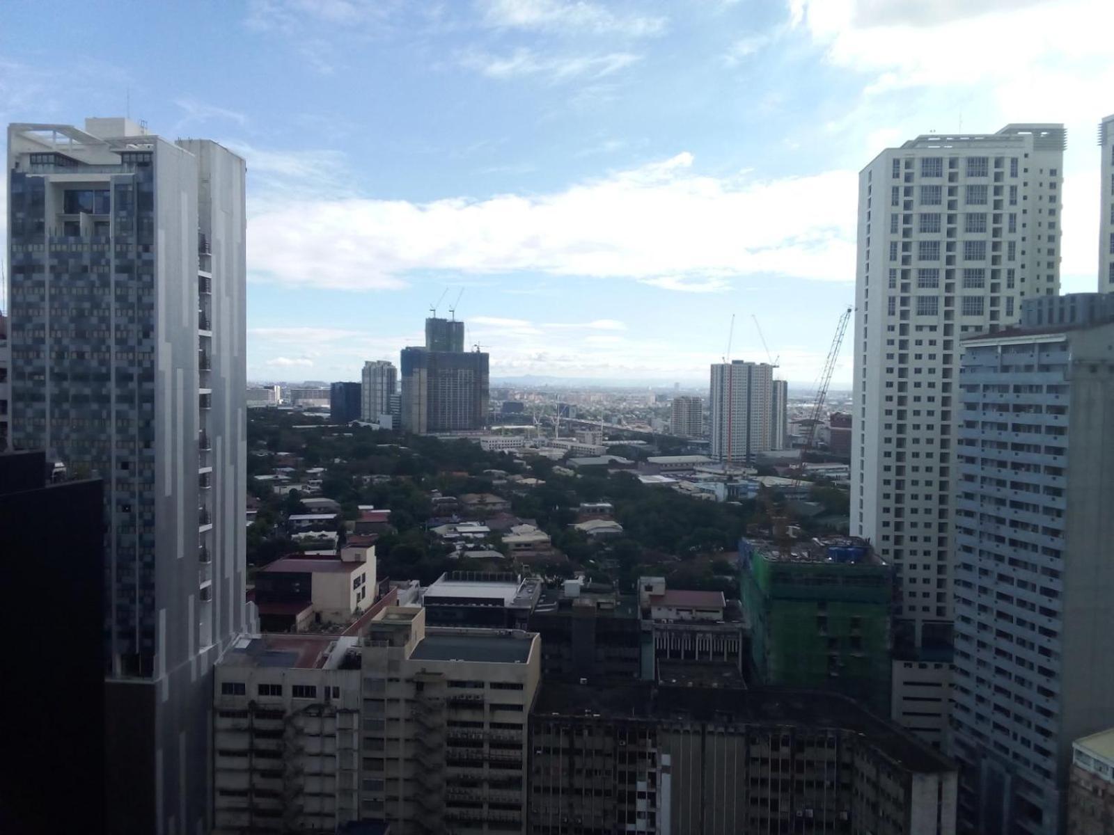 Kl Tower Makati Apartments By Ph Staycation مانيلا المظهر الخارجي الصورة