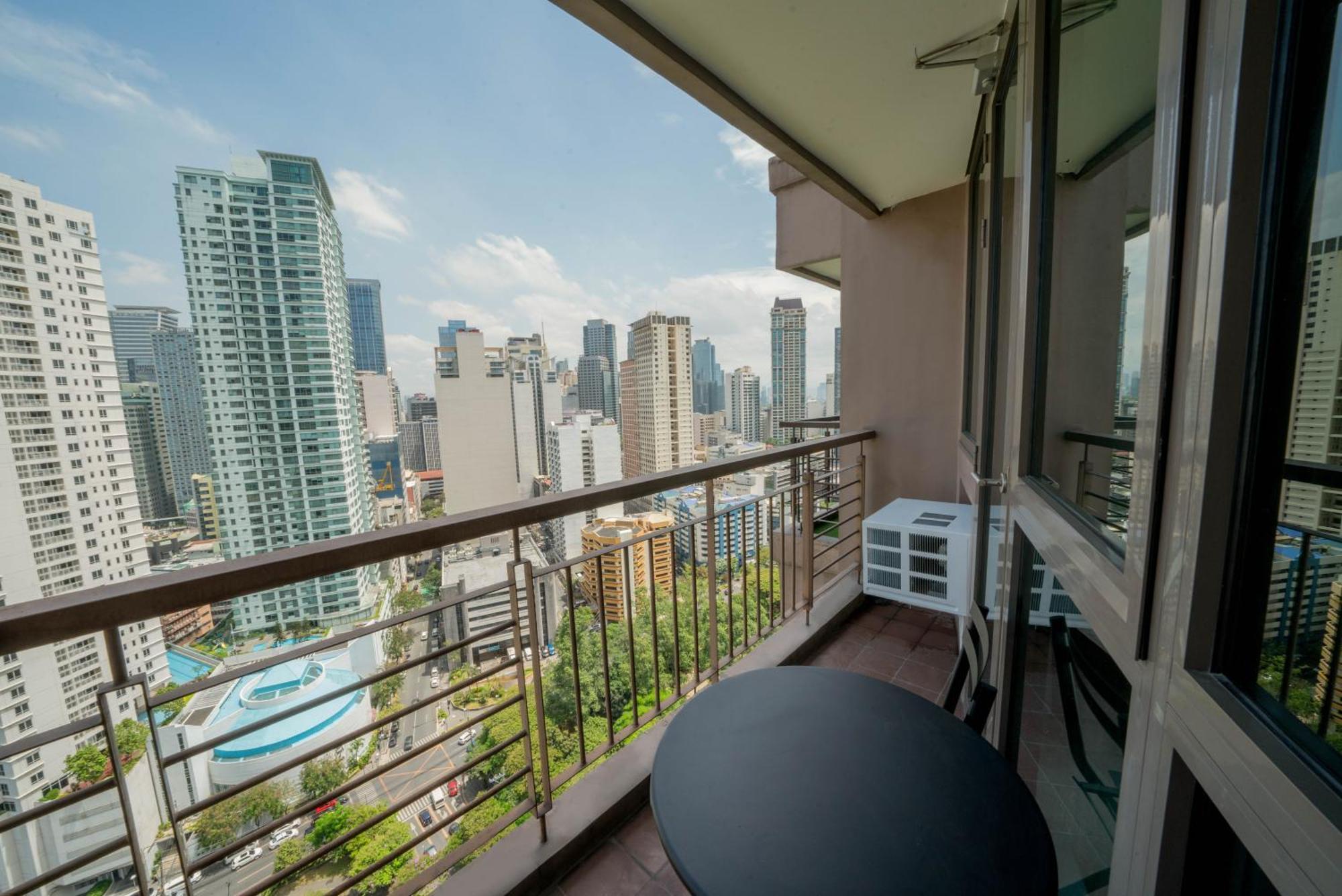 Kl Tower Makati Apartments By Ph Staycation مانيلا المظهر الخارجي الصورة