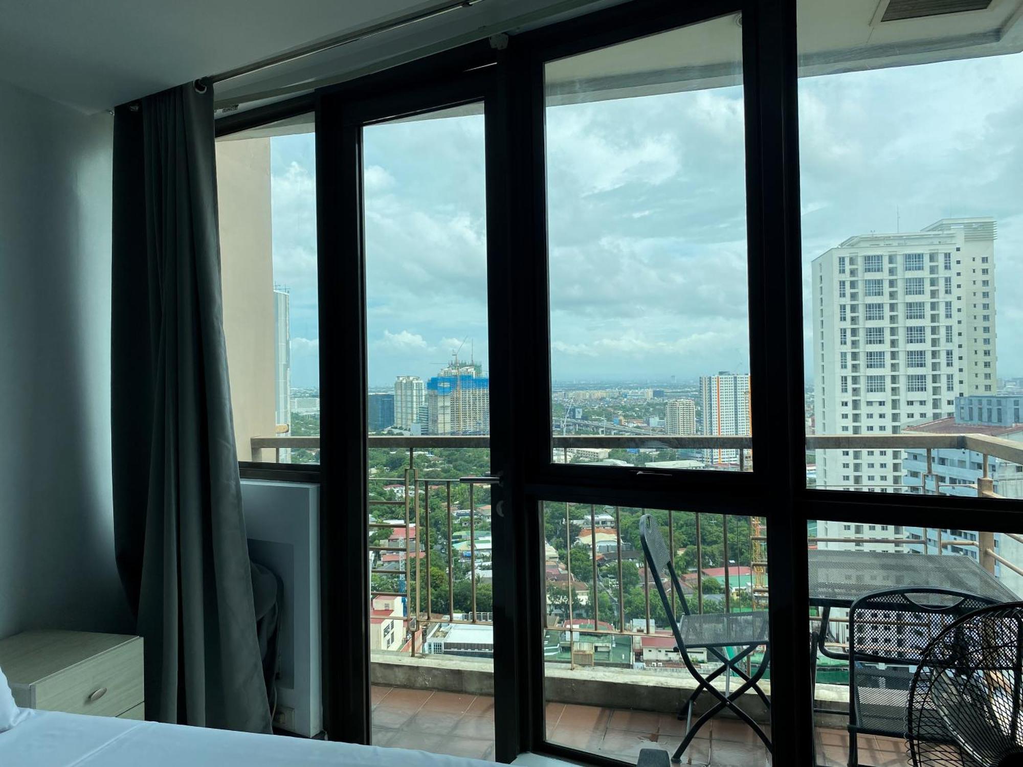 Kl Tower Makati Apartments By Ph Staycation مانيلا المظهر الخارجي الصورة